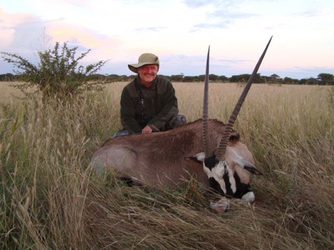 Erfolgreiche Oryx Jagd in Namibia - Interhunt - jagen weltweit